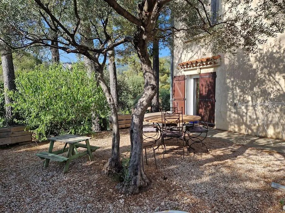 Charmant T1 De 30 M2 En Rez De Villa Toulon